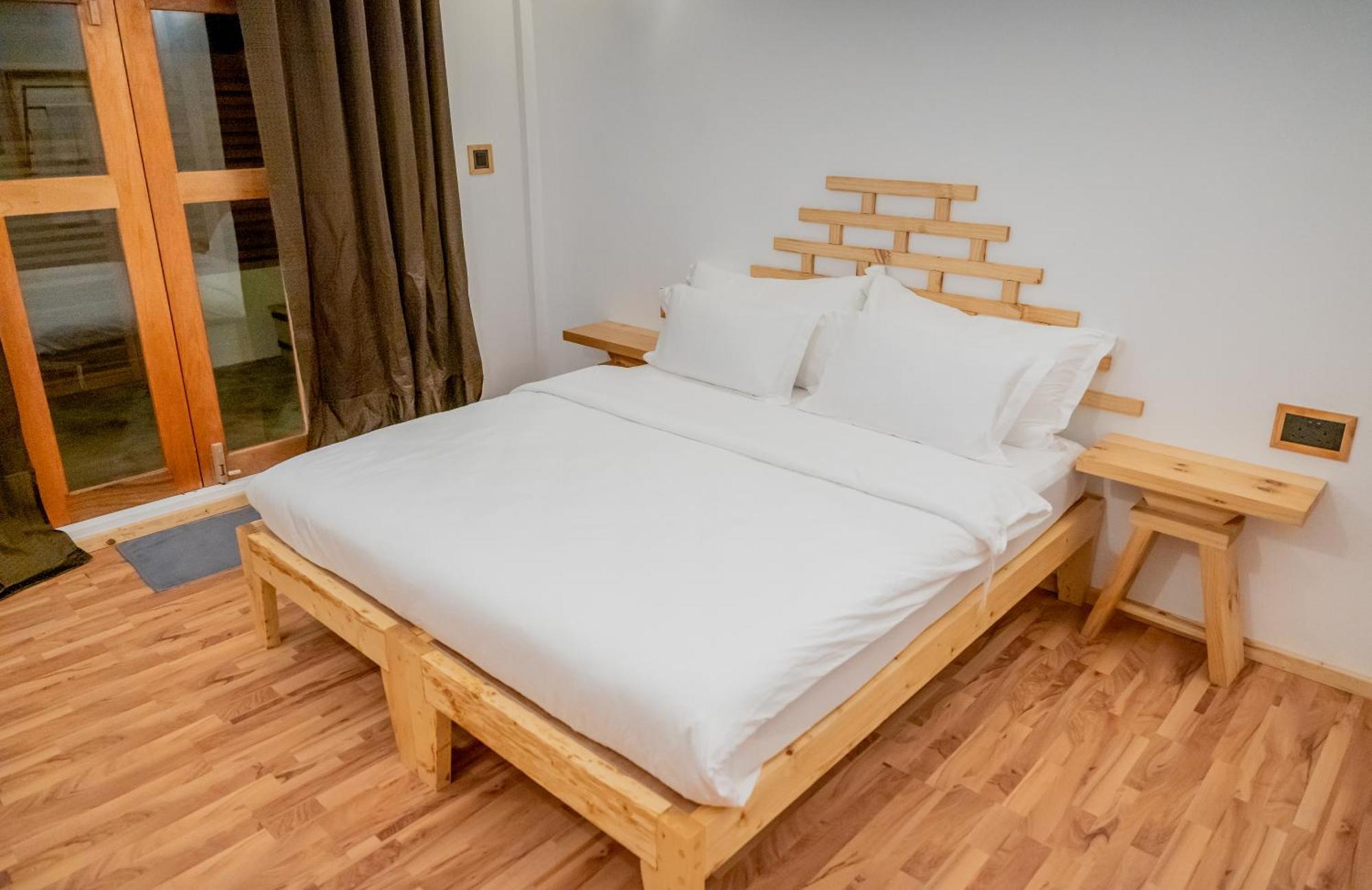 Manta Sea View Himandhoo Hotel ภายนอก รูปภาพ