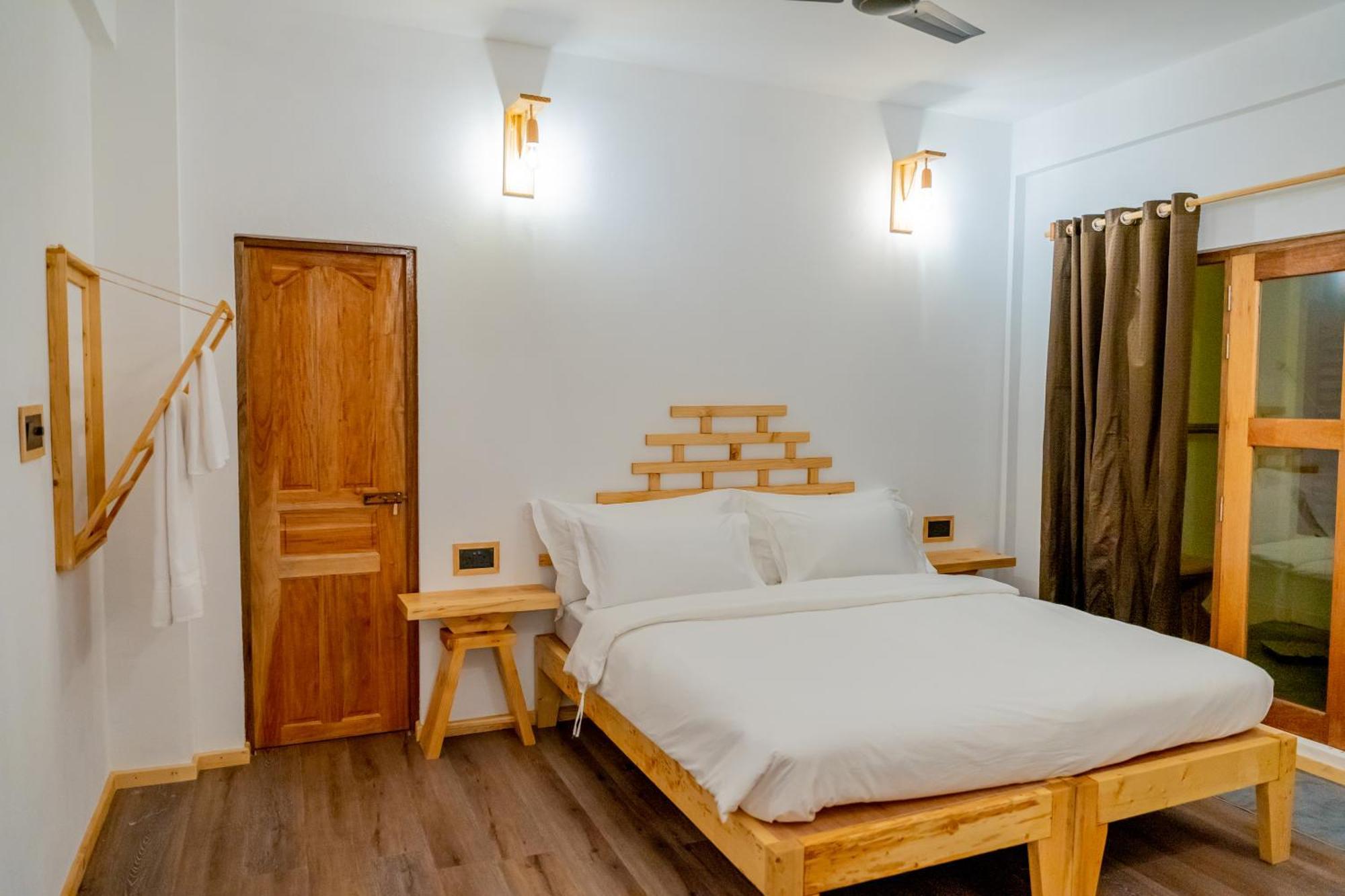 Manta Sea View Himandhoo Hotel ภายนอก รูปภาพ