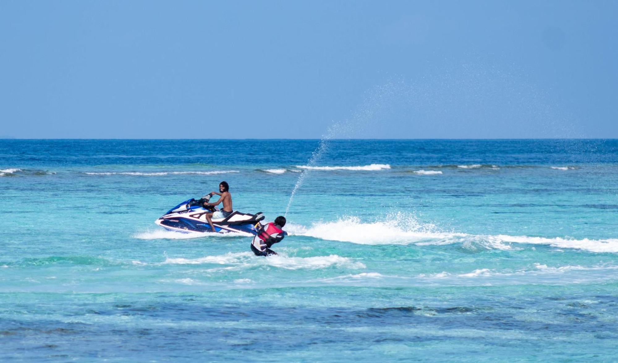Manta Sea View Himandhoo Hotel ภายนอก รูปภาพ