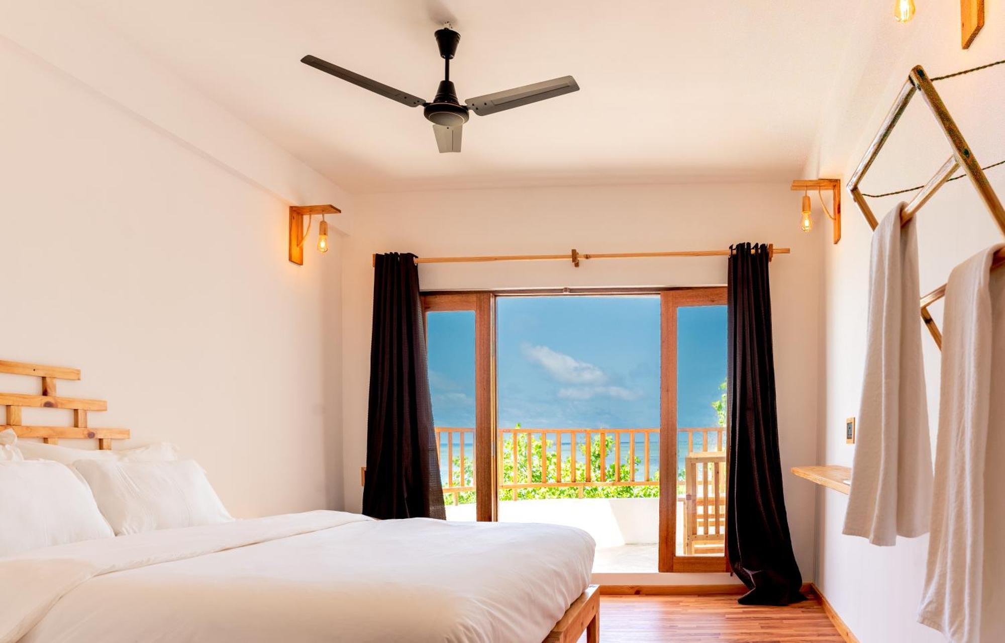 Manta Sea View Himandhoo Hotel ภายนอก รูปภาพ